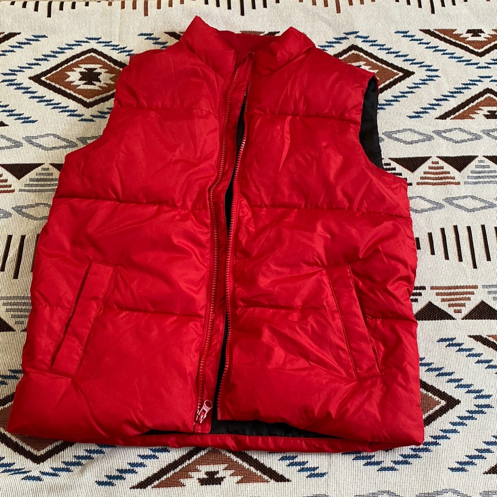 old navy red puffer vest